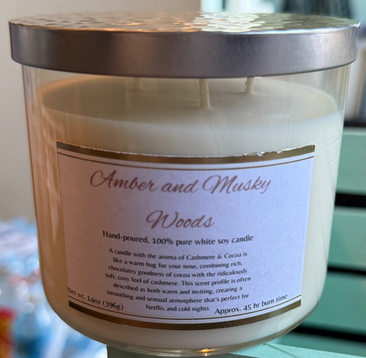 Amber and Musky woods 14oz candle